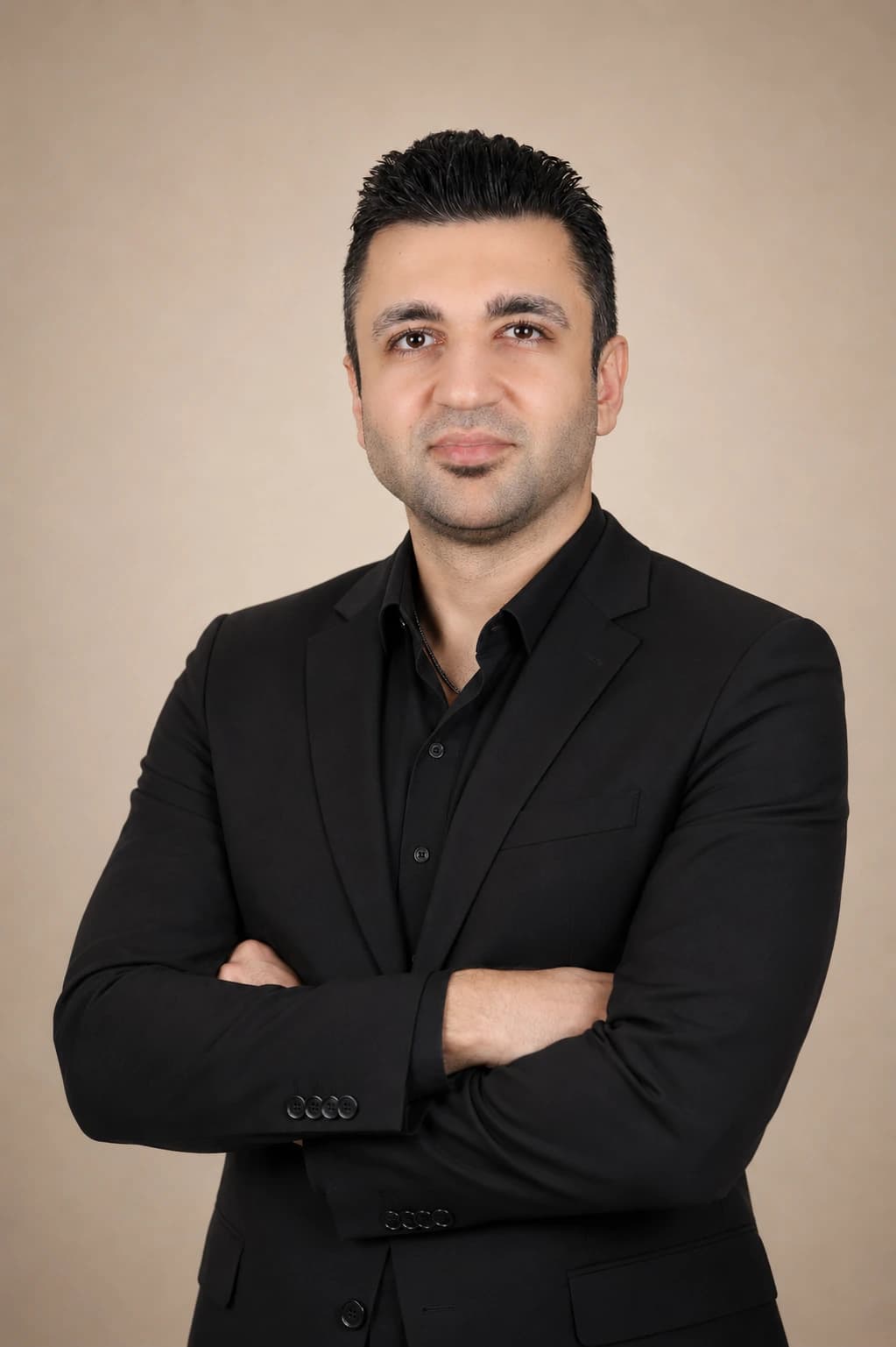 Dr Roozbeh Khosravi